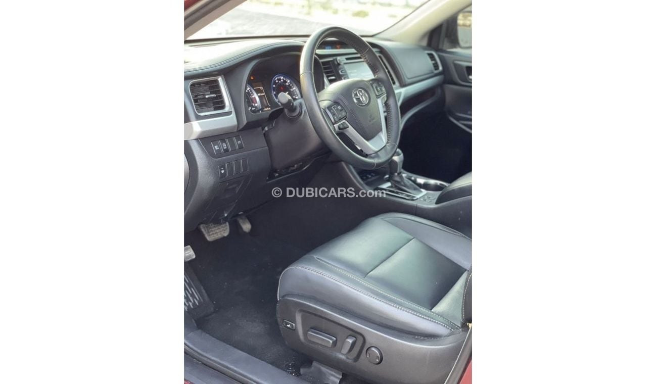 Toyota Highlander 2018 Toyota Highlander XLE AWD / EXPORT ONLY / فقط للتصدير