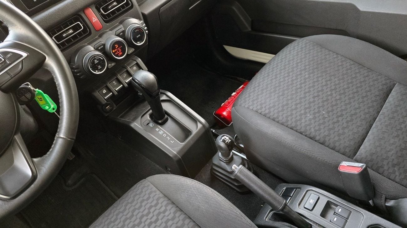 Suzuki Jimny GLX | Agency Warranty | Full Service History | GCC | Zero DP Support