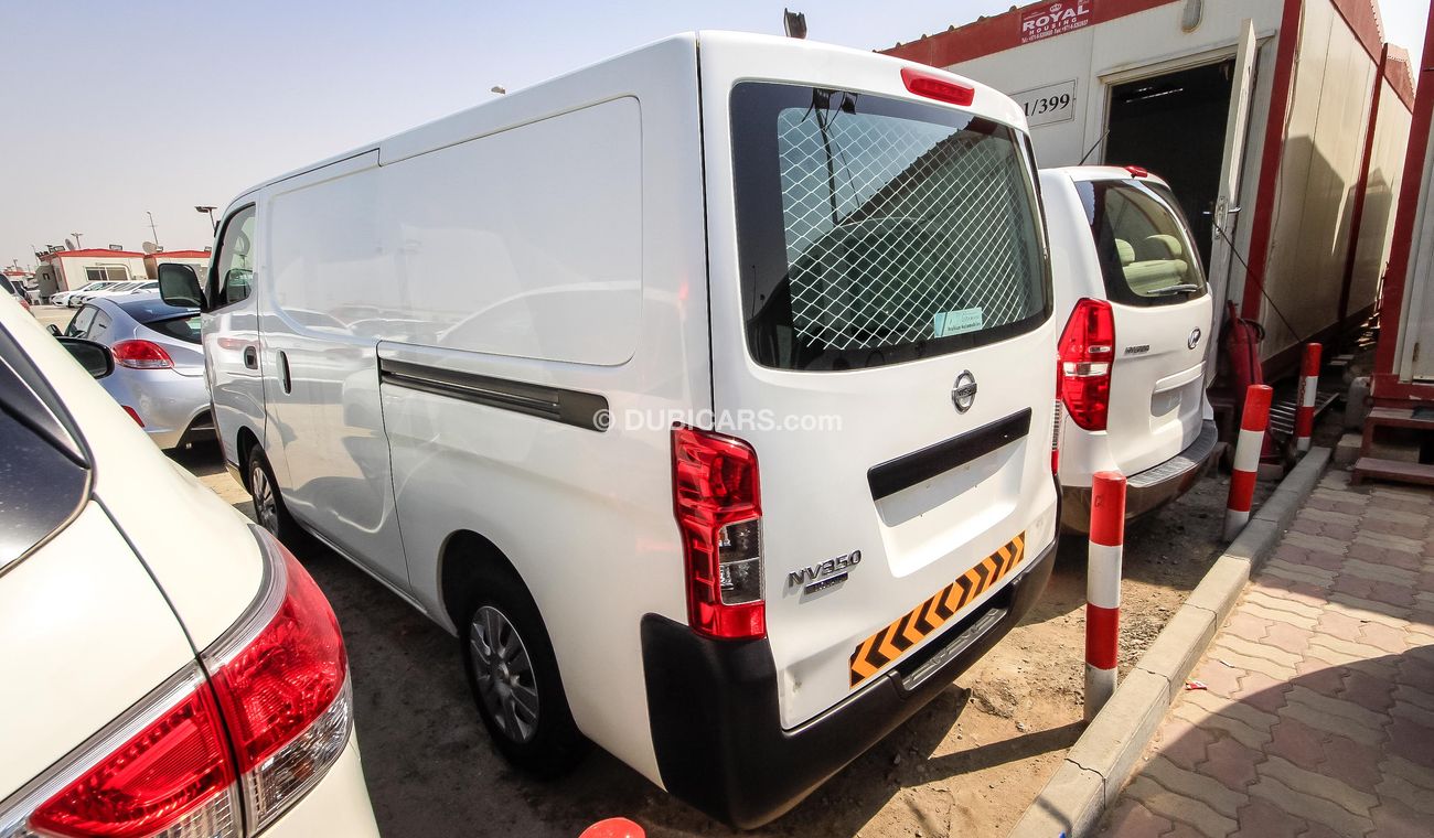 Nissan NV350 URVAN