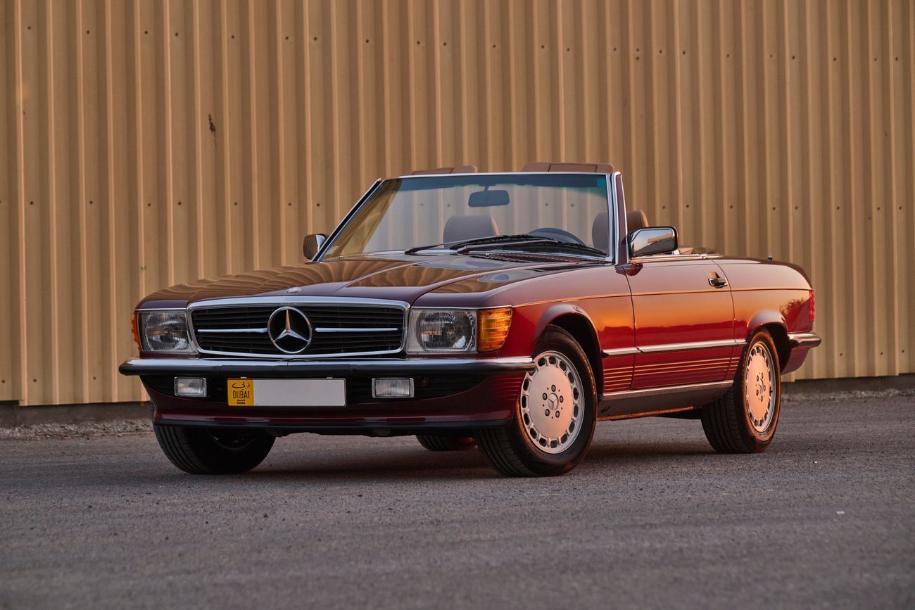 Mercedes-Benz SL 560 - 23,000 Original Kilometres