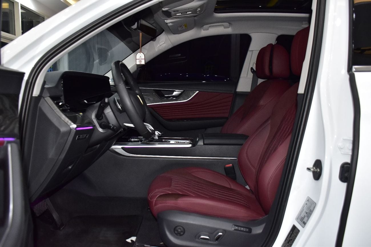 HONGQI HS5 DELUXE EXCELLENT DEAL for our Hongqi HS5 40TD ( 2025 Model ) in White Color GCC Specs