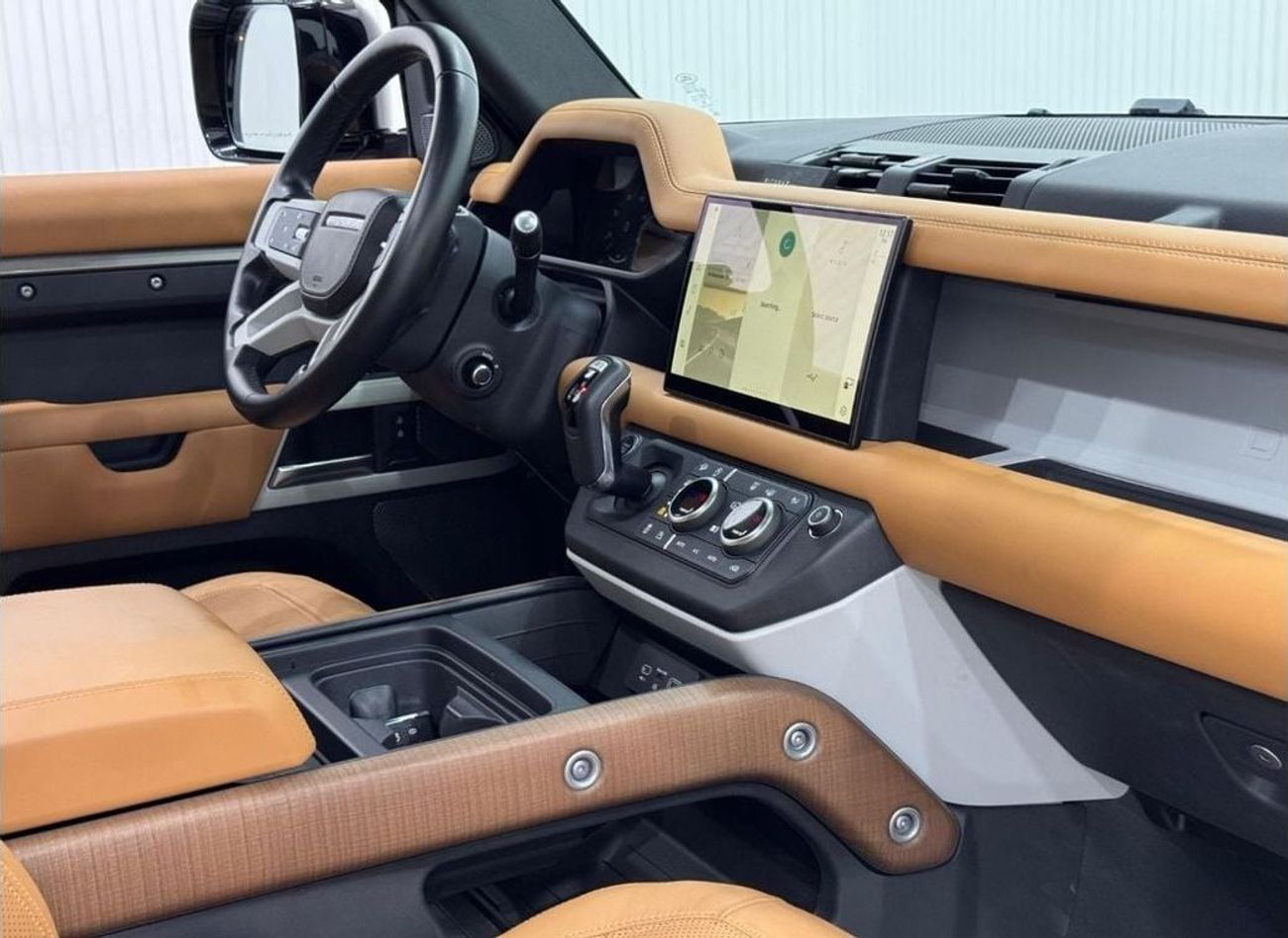 Land Rover Defender P400 90 HSE 3.0L (5 Seater) 2023 Land Rover Defender 90 P400 HSE, 2027 Land Rover Warranty + Service