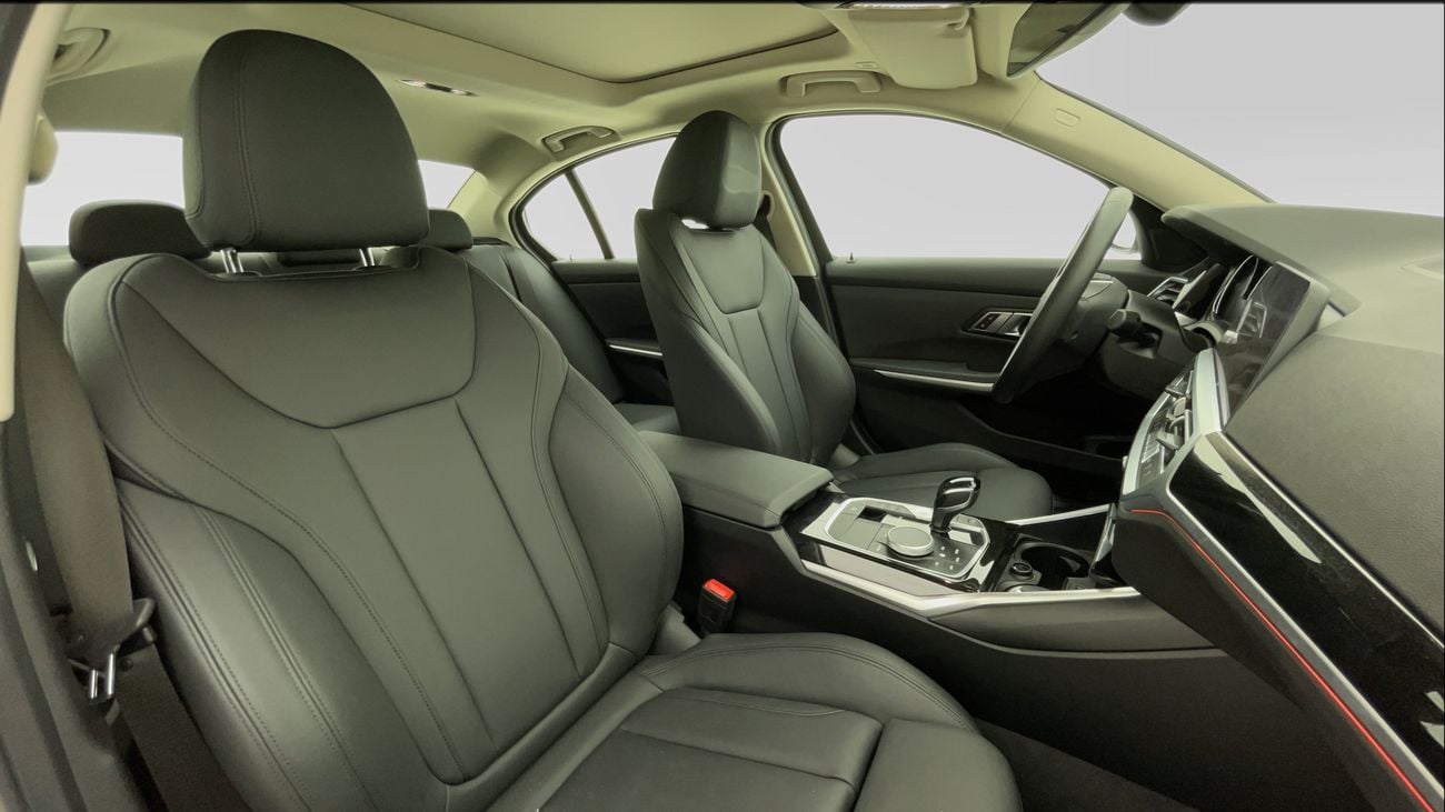 BMW 320i EXCLUSIVE 2 | Zero Down Payment | Home Test Drive