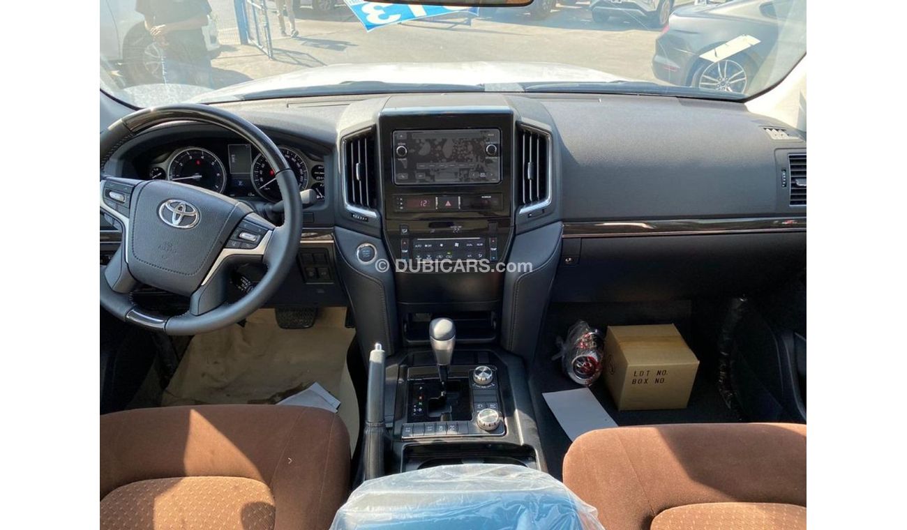 تويوتا لاند كروزر TOYOTA LAND CRUISER 4.0L V6 G/T MY 2020 PRICE FOR EXPORT
