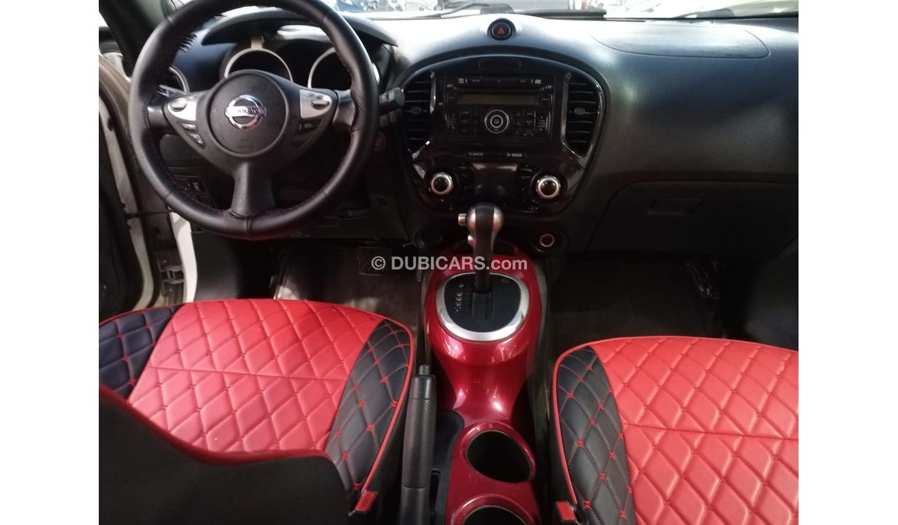 Nissan Juke 2014 Gulf model, leather hatch, cruise control, rear camera screen, sensor wheels, in excellent cond