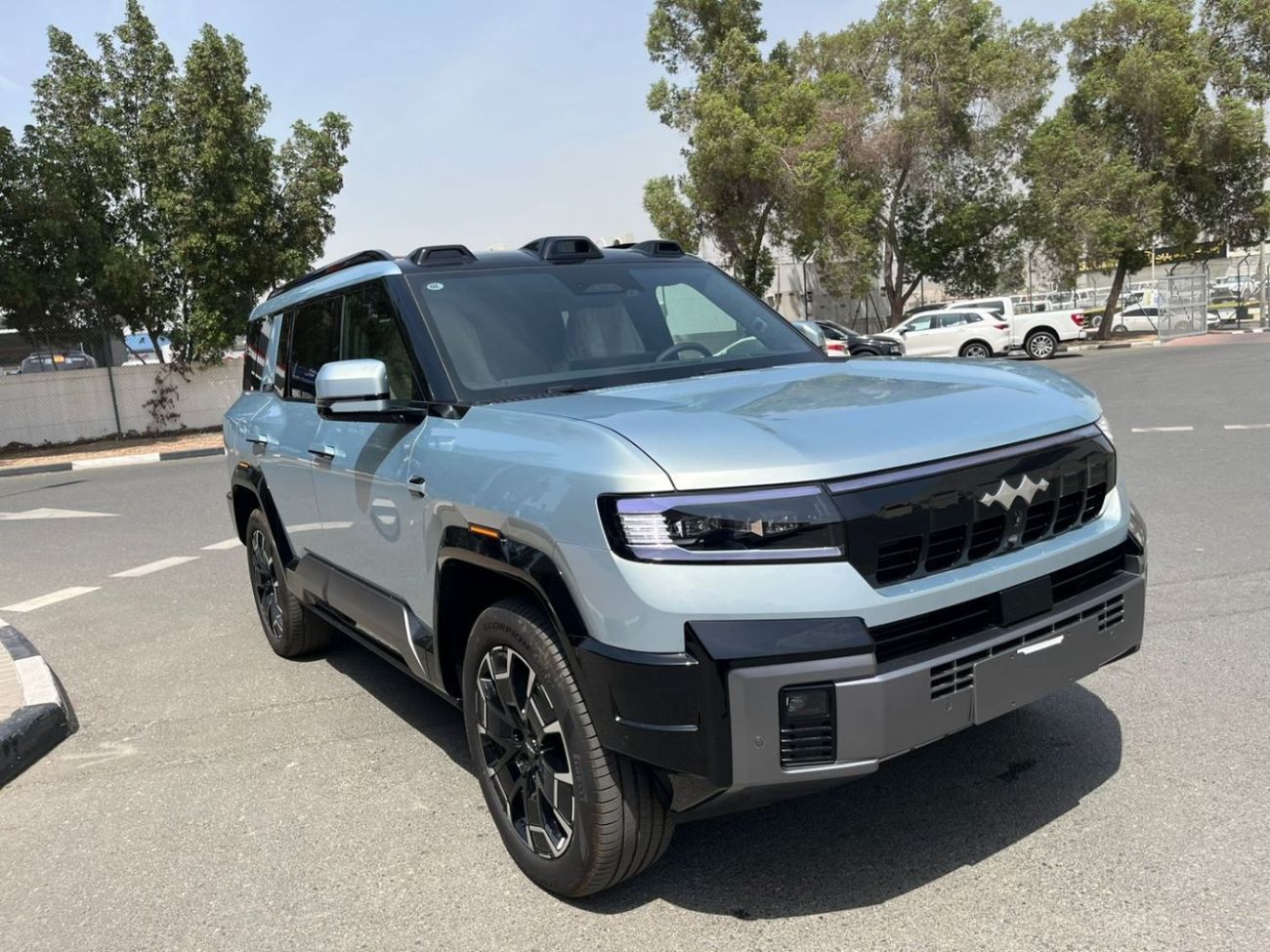 BYD Leopard 8 flagship