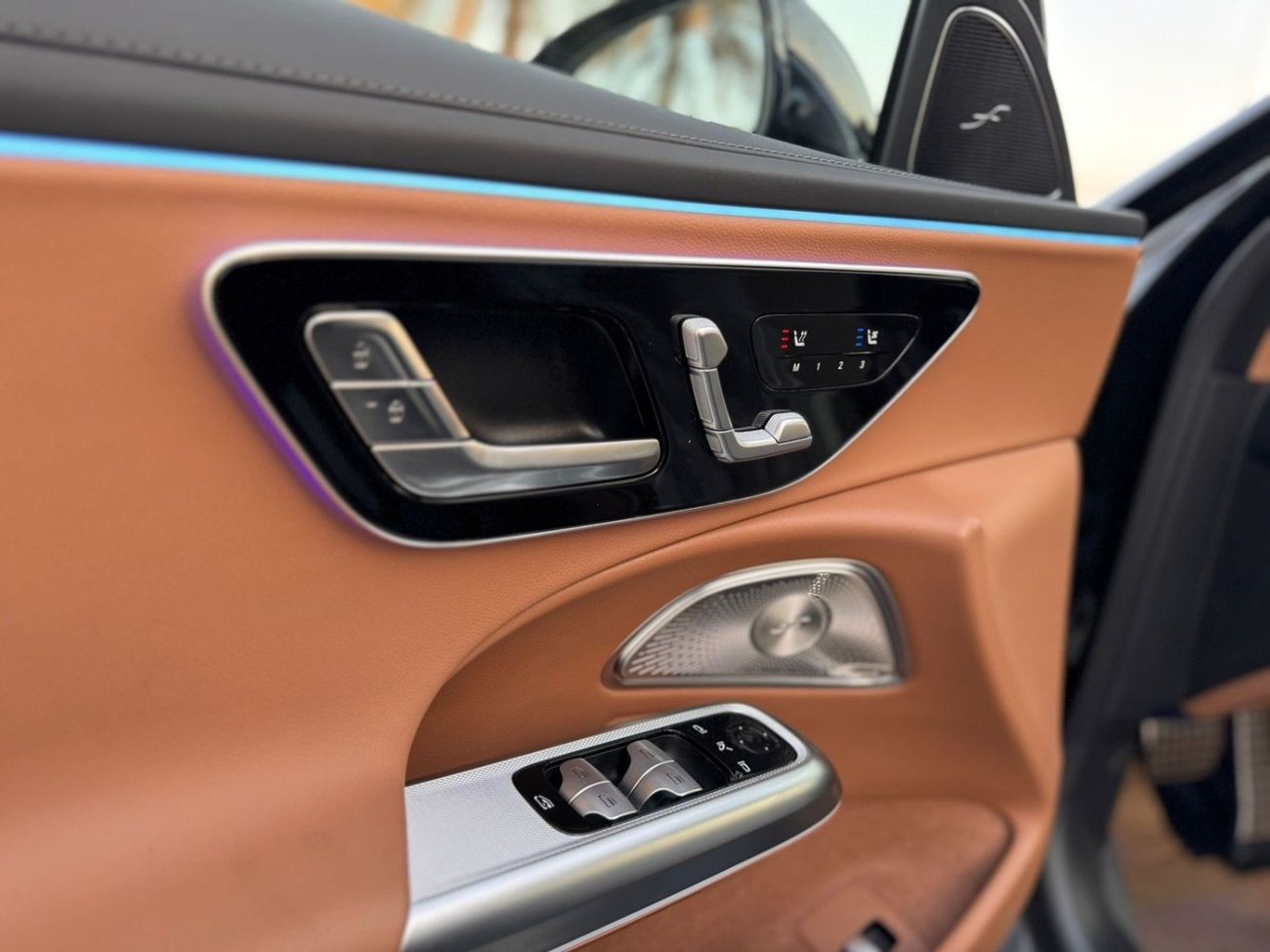 مرسيدس بنز E300 E 300 AMG LINE 2026