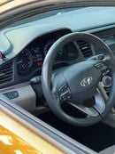 Hyundai Elantra Standard 2.0L GCC 2.0L