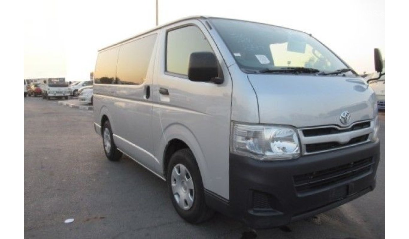 تويوتا هاياس TOYOTA HIACE RIGHT HAND DRIVE (PM1089)