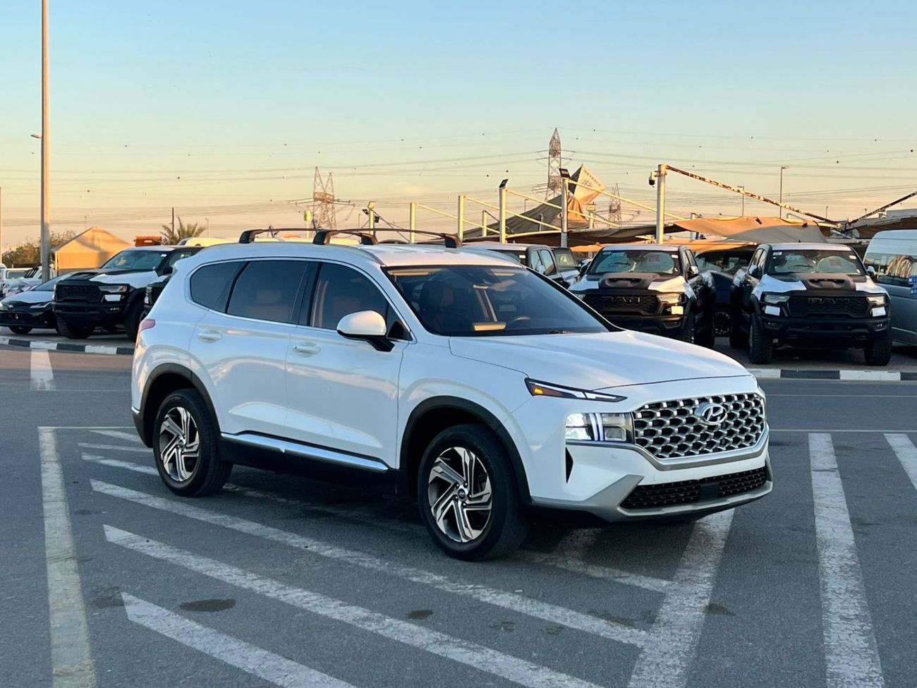 Hyundai Santa Fe 2022 Hyundai Santafe SEL  2.4L V4 - Rear Camera & Sensor - Leather Seats -