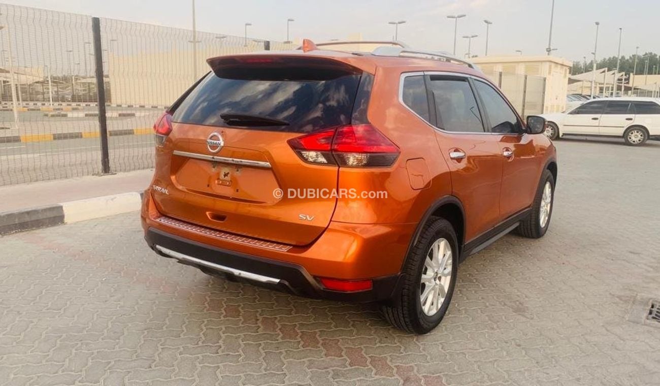 Used Nissan XTrail SV Very Clean Car 2017 for sale in Dubai 559083