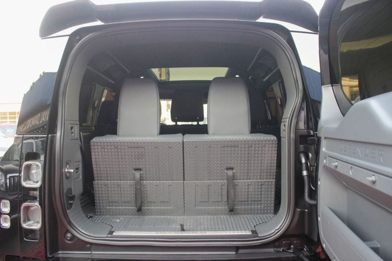 Land Rover Defender 110 SE P400