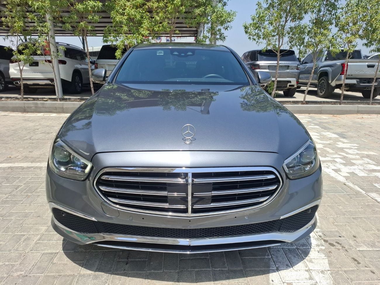 مرسيدس بنز E 250 STD (NON-GCC) مرسيدس بنز 2022