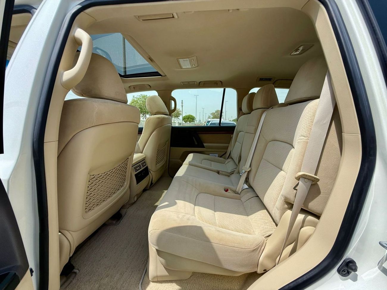 Toyota Land Cruiser EXR 4.0L 4WD LAND CRUISER EX.R V6 | GCC SPECS | YEAR: 2017 | KMS: 218,000 | FULL-SERVICE HISTORY