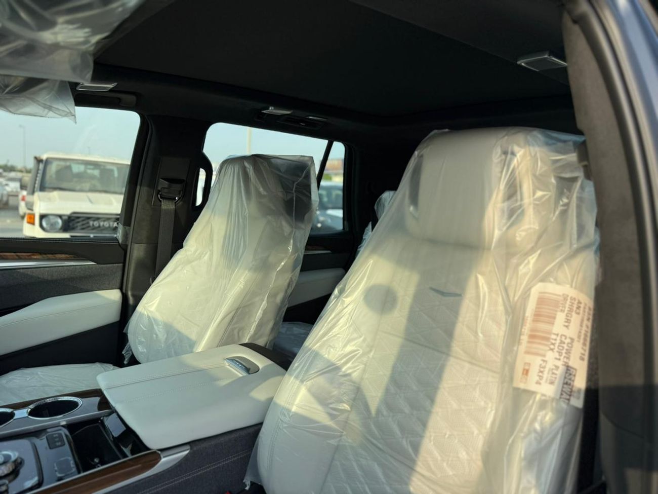 Cadillac Escalade Sport Platinum 6.2L 4WD Cadillac Escalade V8 6.2 L SUV AWD 4 Doors