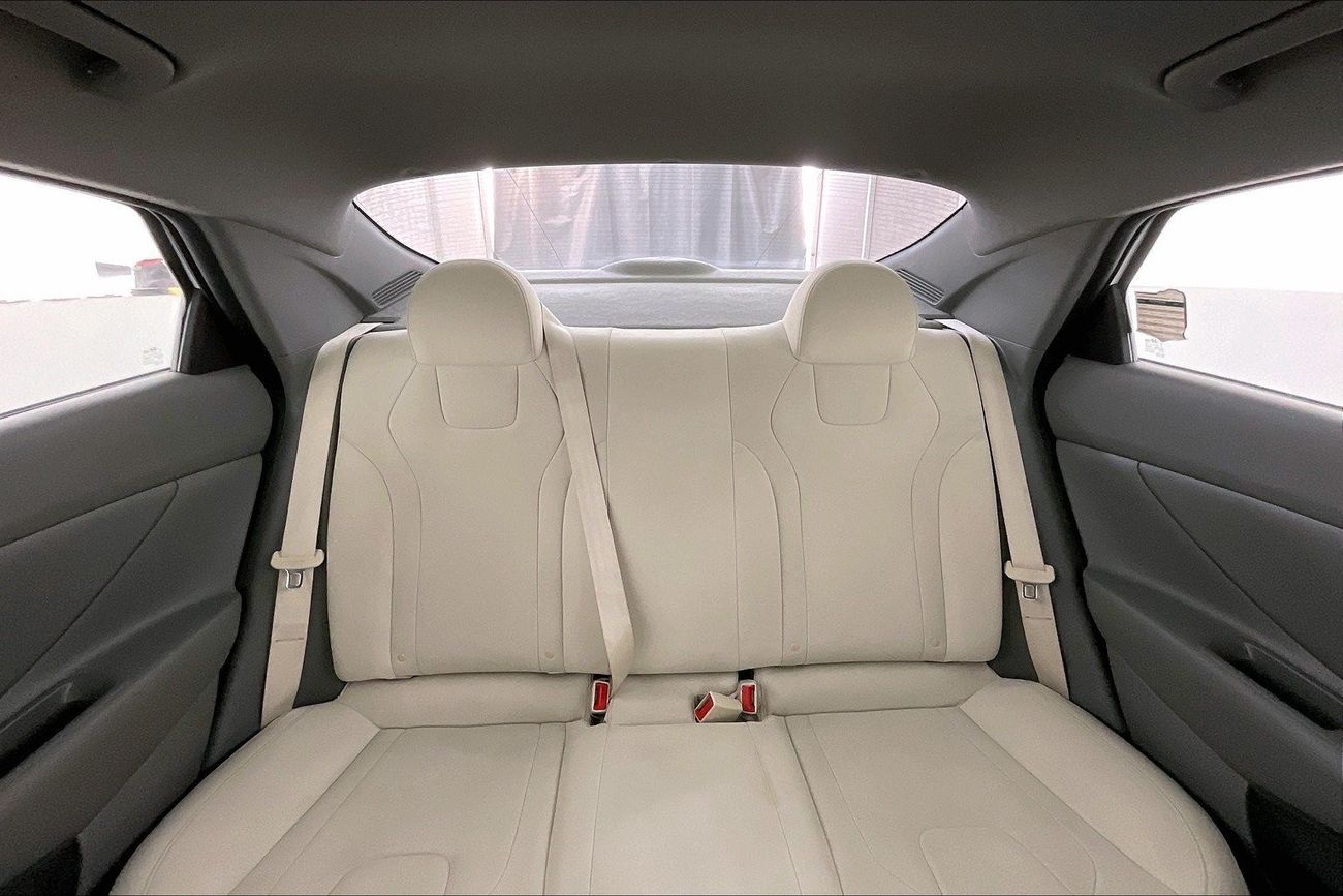 Toyota Yaris SE / E | 1 year free warranty | 0 Down Payment