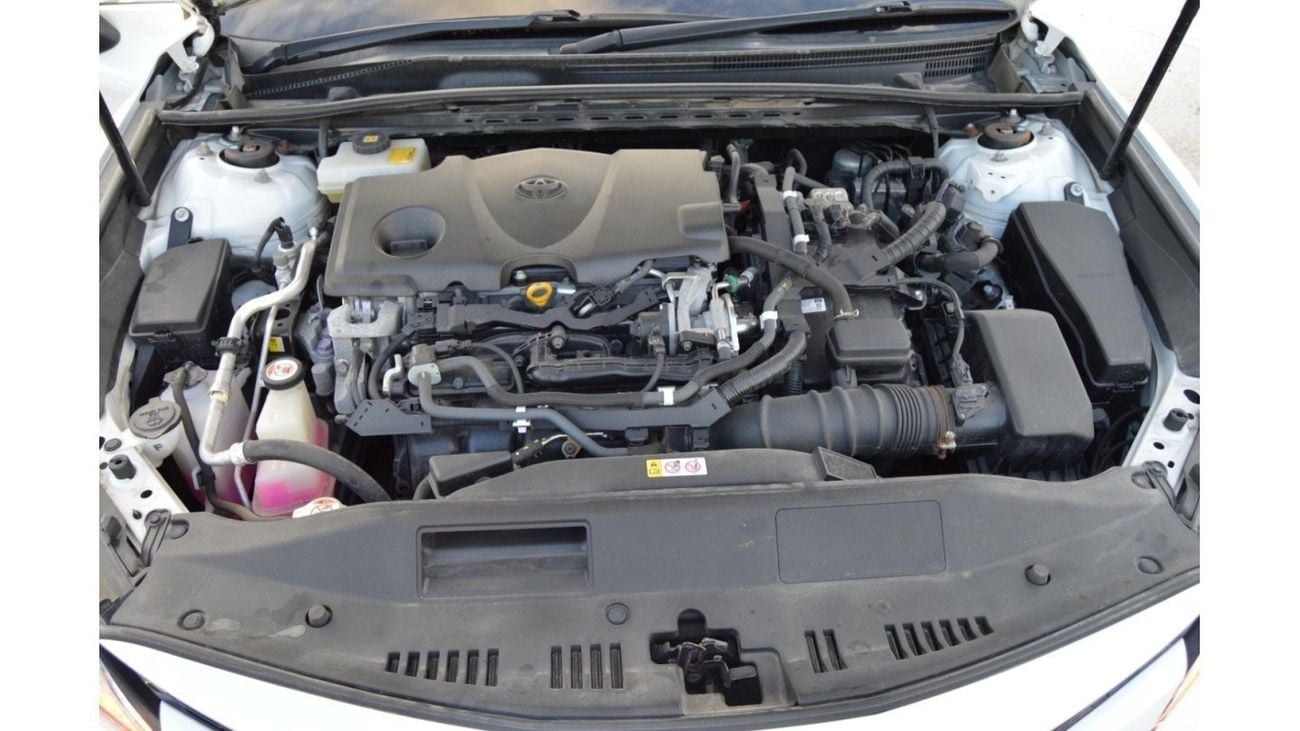 Toyota Camry Hybrid full option