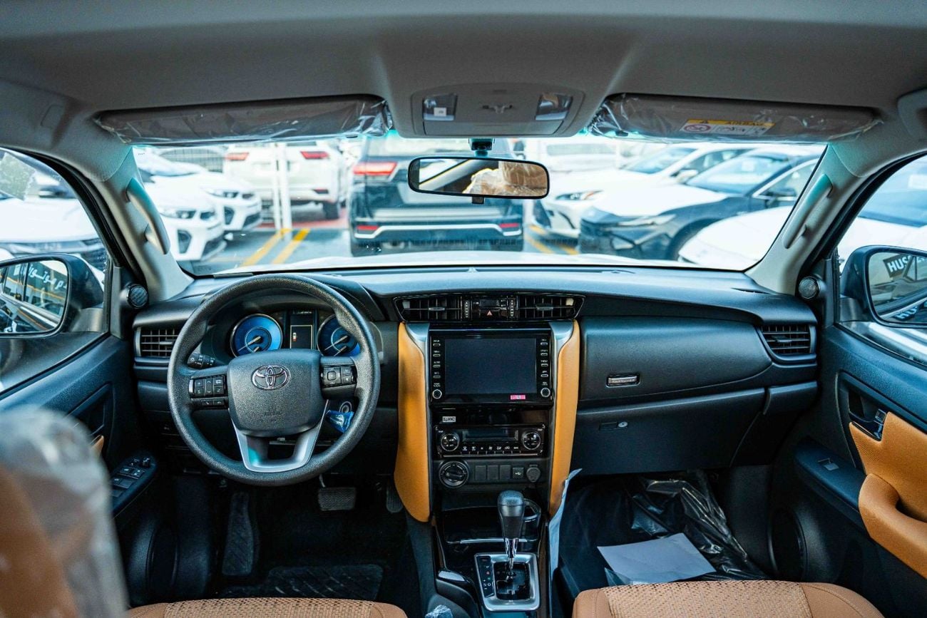 تويوتا فورتونر Toyota Fortuner 2026 2.7L 4×4 SUV  black