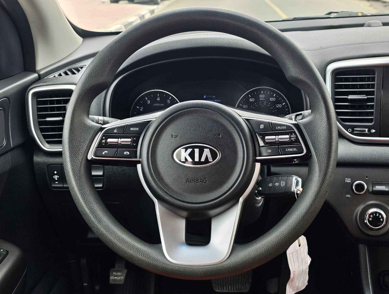 كيا سبورتيج LX /LEATHER/ DVD REAR CAMERA/ LANE ASSIST/ LOW MILEAGE/ 659 MONTHLY / LOT#93292