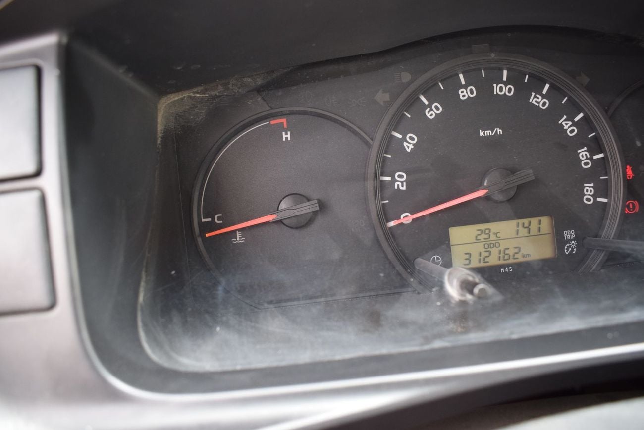 تويوتا هاياس GL - High Roof LWB 2.7L