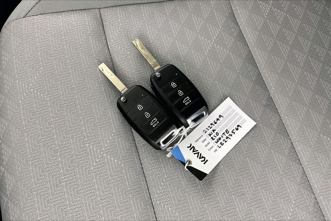 Kia Rio LX| 1 year free warranty | Flood Free