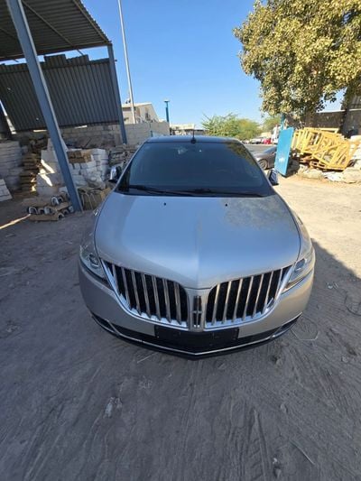 لينكولن ام كى اكس 2013 Lincoln MKX – Luxury midsize SUV in excellent condition. Powered by a strong 3.7L V6 engine wit