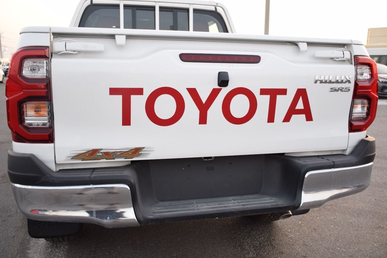 تويوتا هيلوكس SR5 (NON GCC) 2.7L (4x4) Petrol