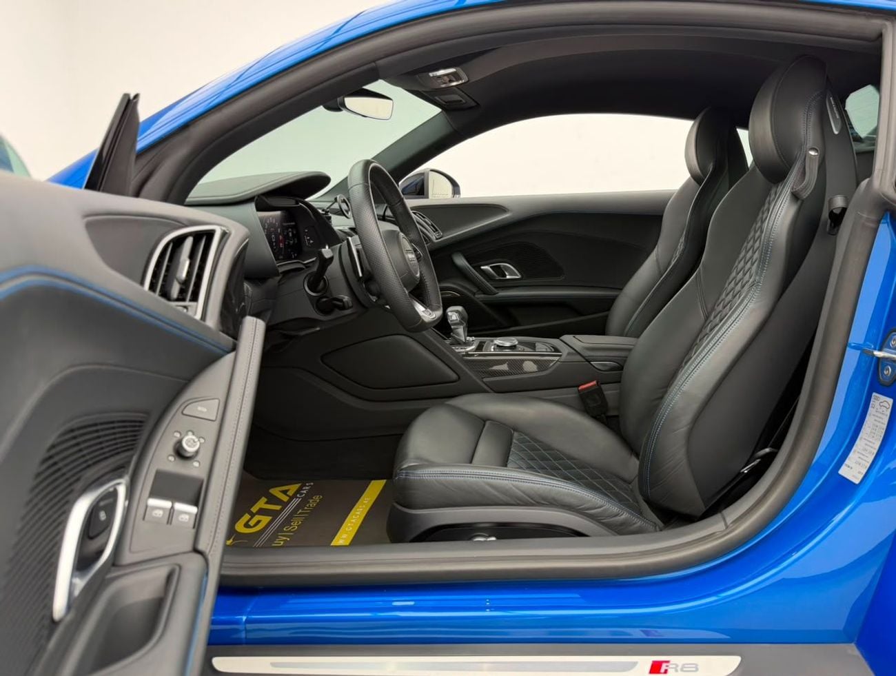 أودي R8 V10