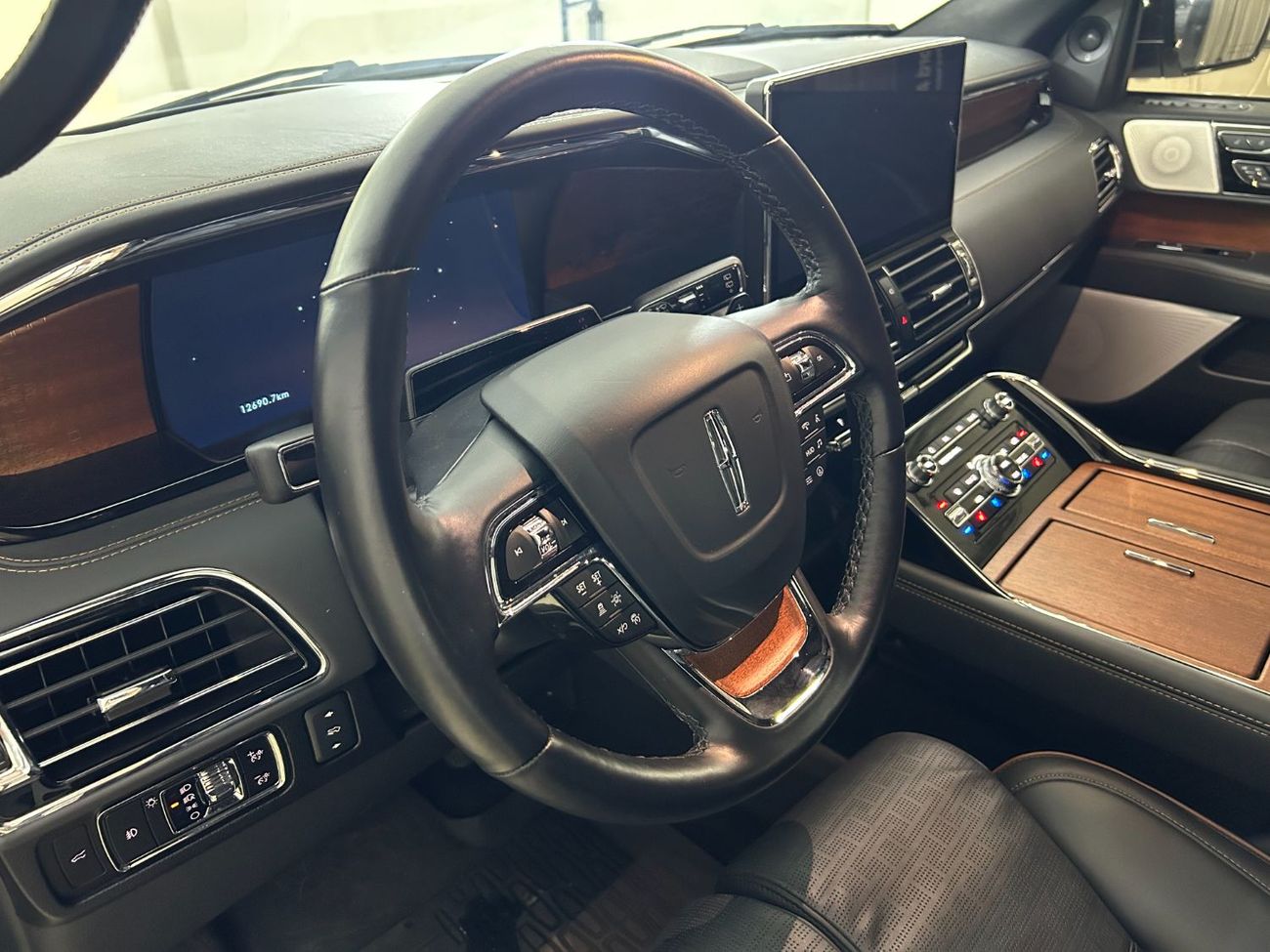 لينكولن نافيجاتور Presidential 3.5L