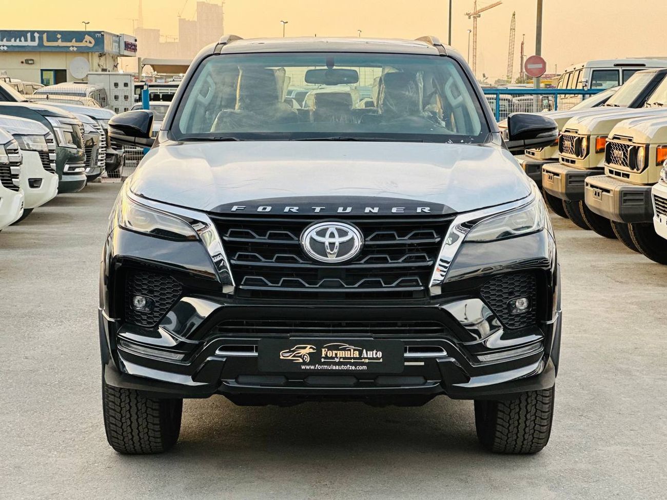 تويوتا فورتونر 4.0L PTR A/T // 2025 // High Option with DVD&Back Camera , Leather & Cooling Seats , Wireless Charge