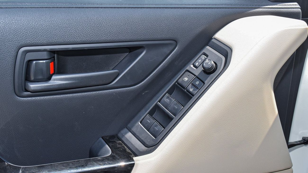 Toyota Land Cruiser GXR 4.0L V6