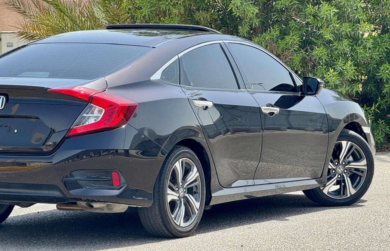 Honda Civic LX 750-Monthly l GCC l Sunroof, Cruise, Camera l Agency Maintained