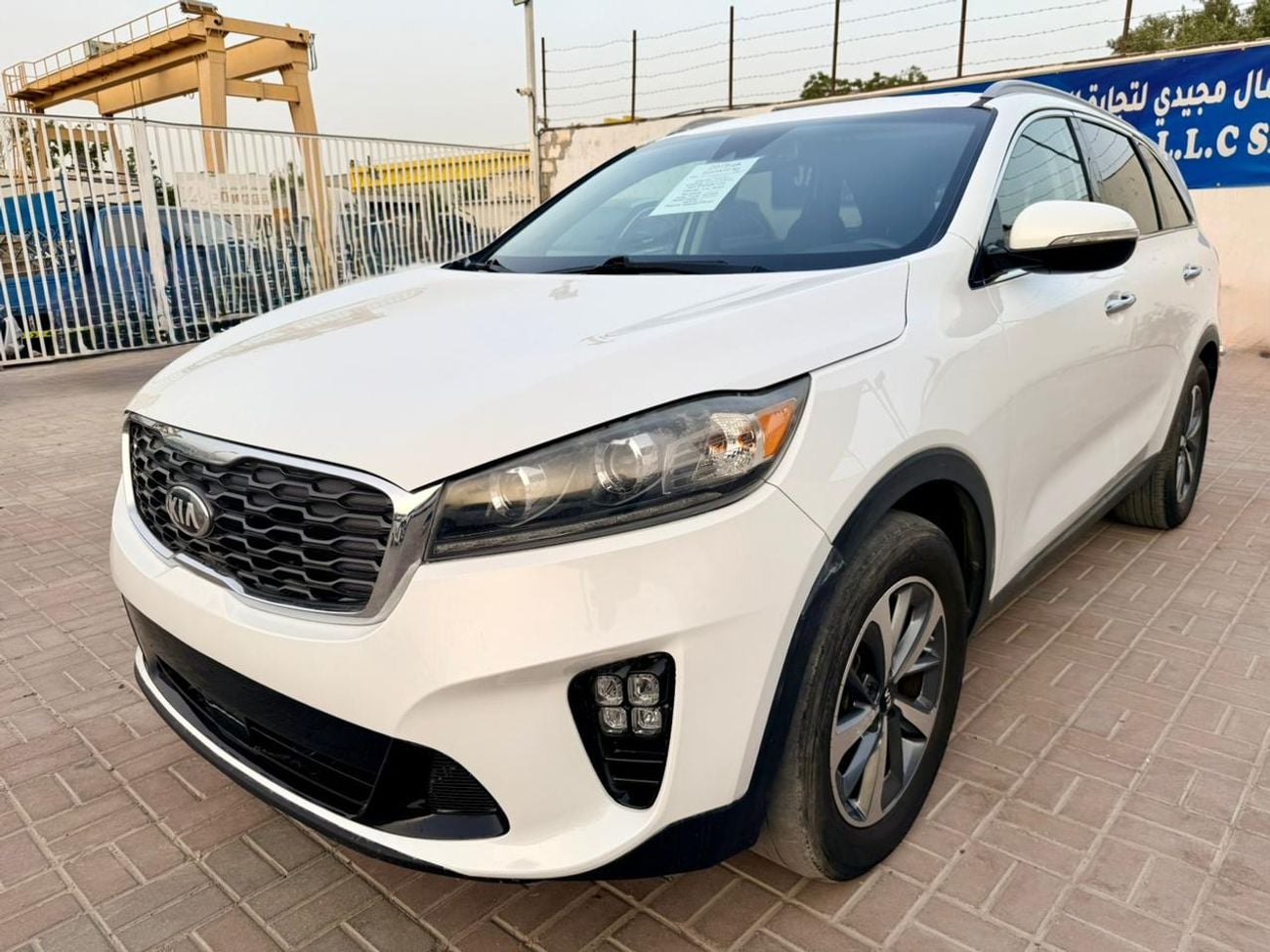 Kia Sorento 2019 KIA SORENTO 3.3L EX White READY 7 LEADER SEATS  5XYPH4A51KG460922