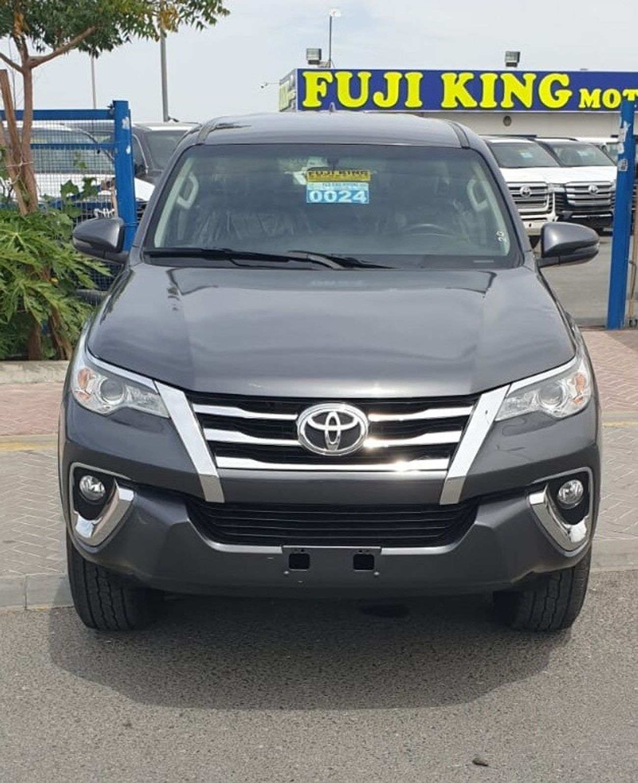 Toyota Fortuner 2.7L 4WD PETROL (USED)