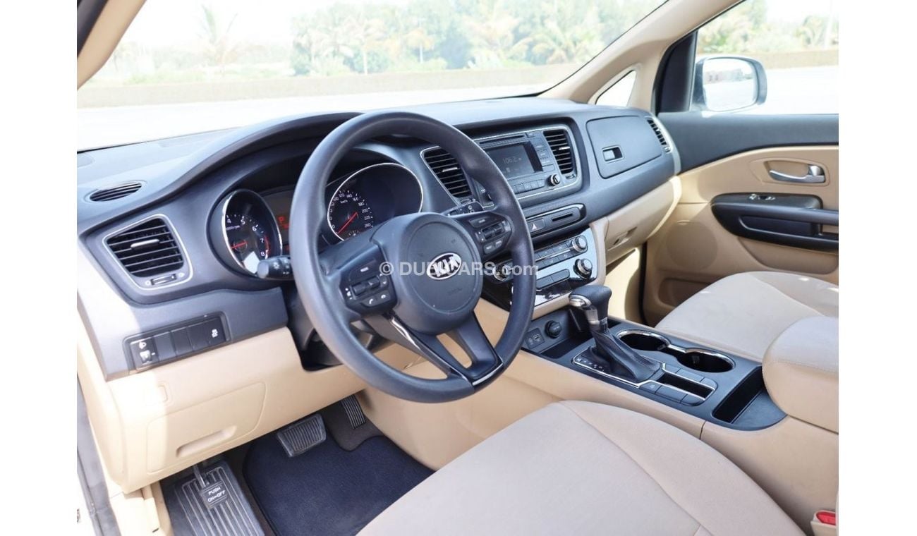 Kia Carnival LX Grand Carnival | 8 Seater | 6 CYL | Very Well Maintained | GCC Specs