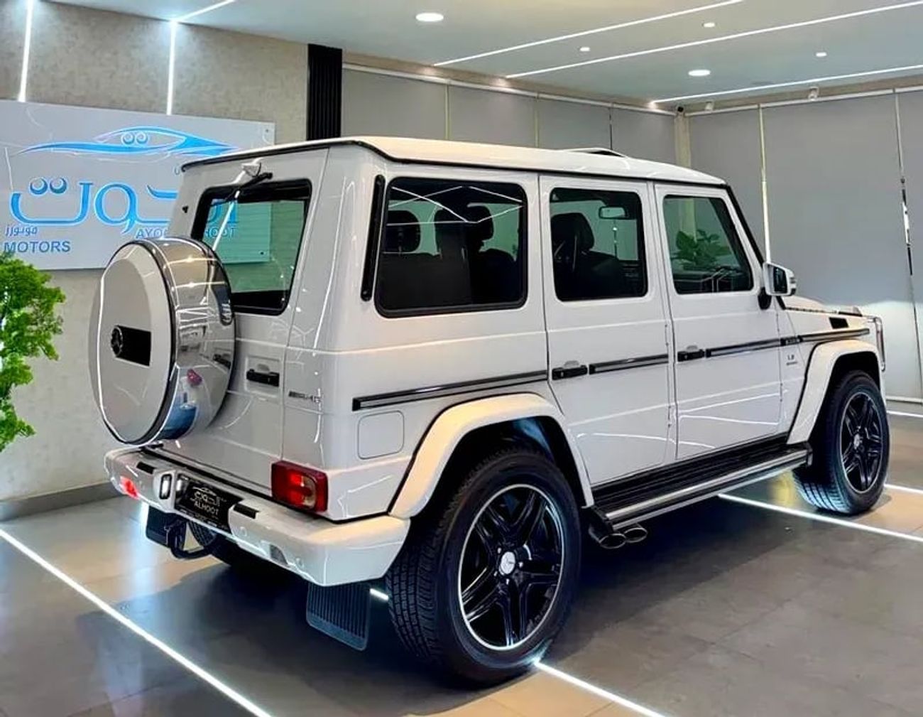 Mercedes-Benz G 63 AMG Std 5.5L