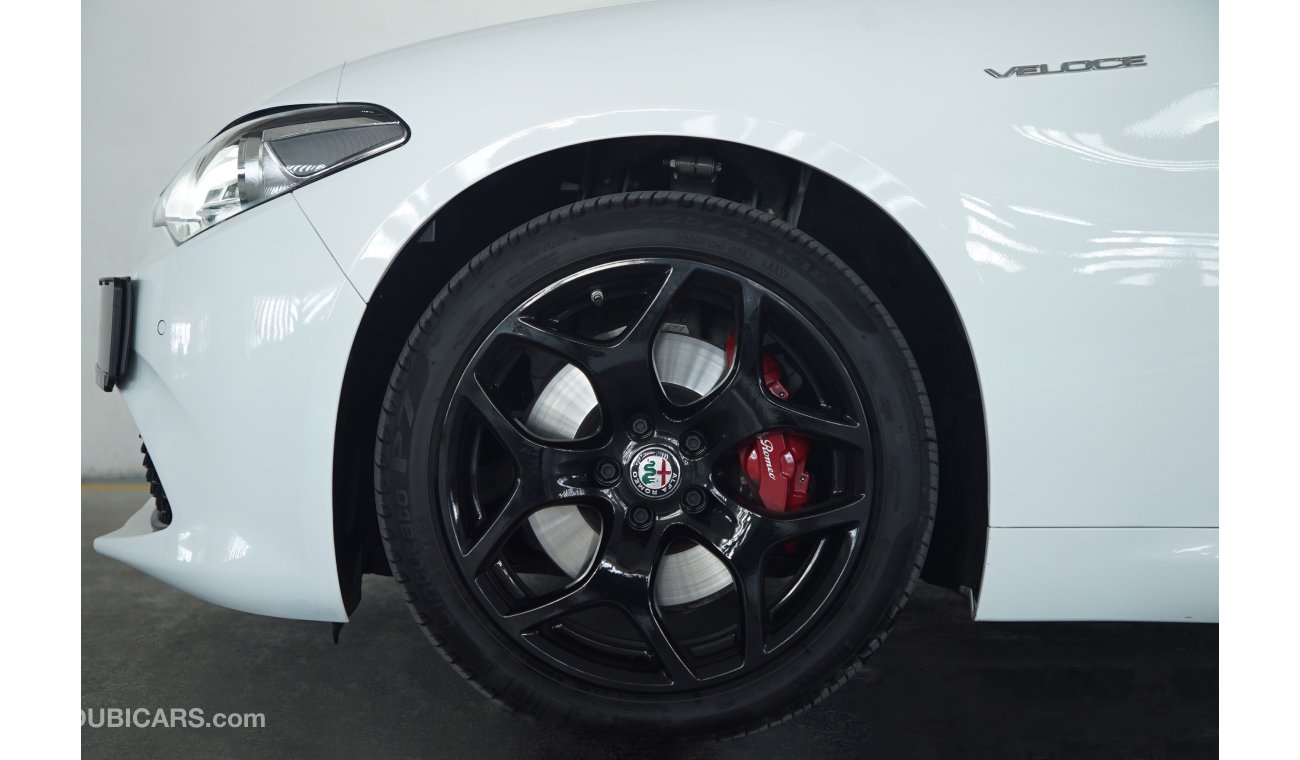 ألفا روميو جوليا 2019 Alfa Romeo Giulia Veloce Q4 / 5yrs, 120k kms Warranty & Service