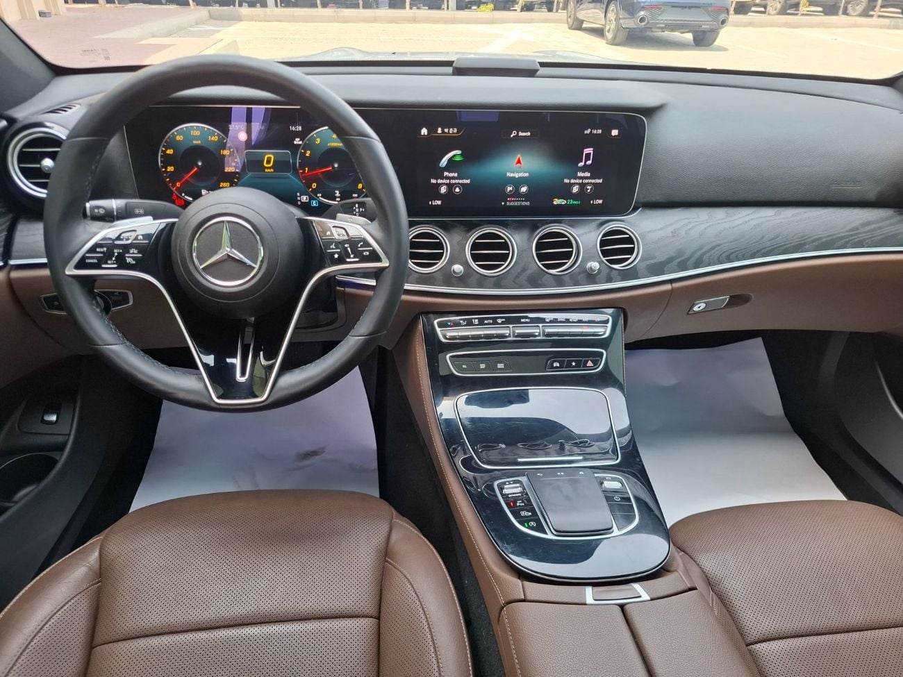 Mercedes Benz E250 STANDARD