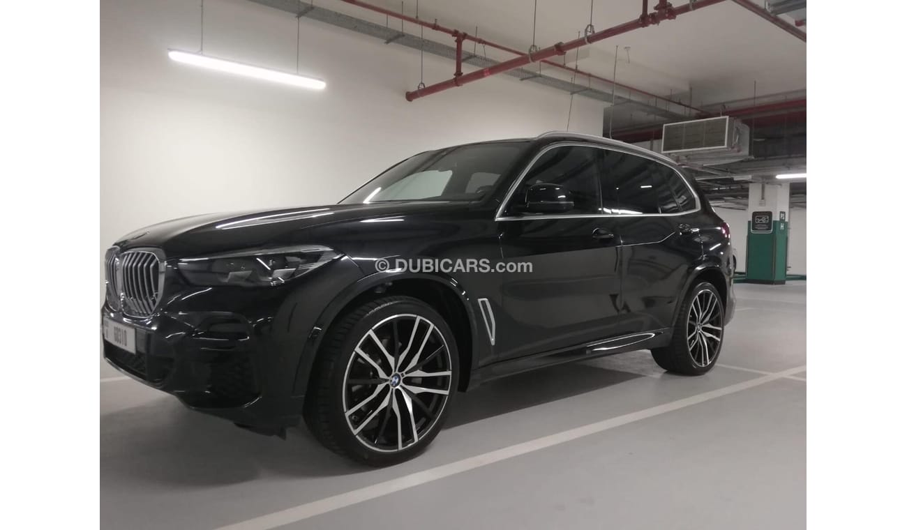 BMW X5 2023 M KIT X DRIVE I 40| Warranty | 15200 KM, the best price  in the market for  sale