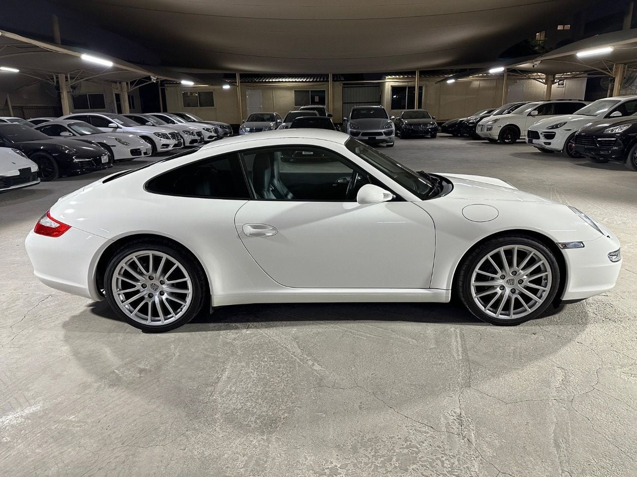 Porsche 911 CARRERA MANUAL TRANSMISSION (F6) 2008 | FULL SERVICE HISTORY | TWO KEYS | IMMACULATE CONDITION!