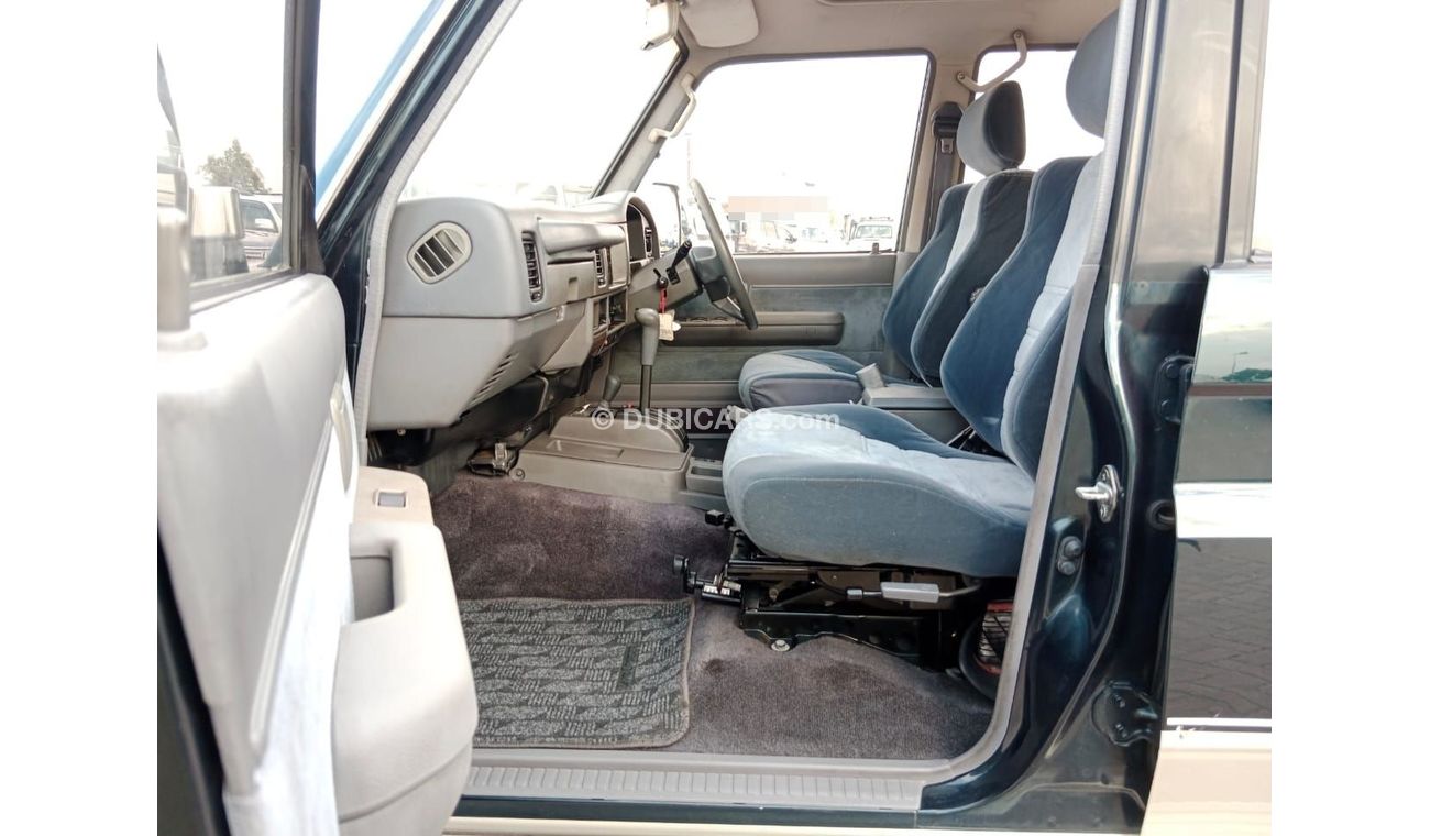 تويوتا لاند كروزر TOYOTA LAND CRUISER RIGHT HAND DRIVE(PM1730)