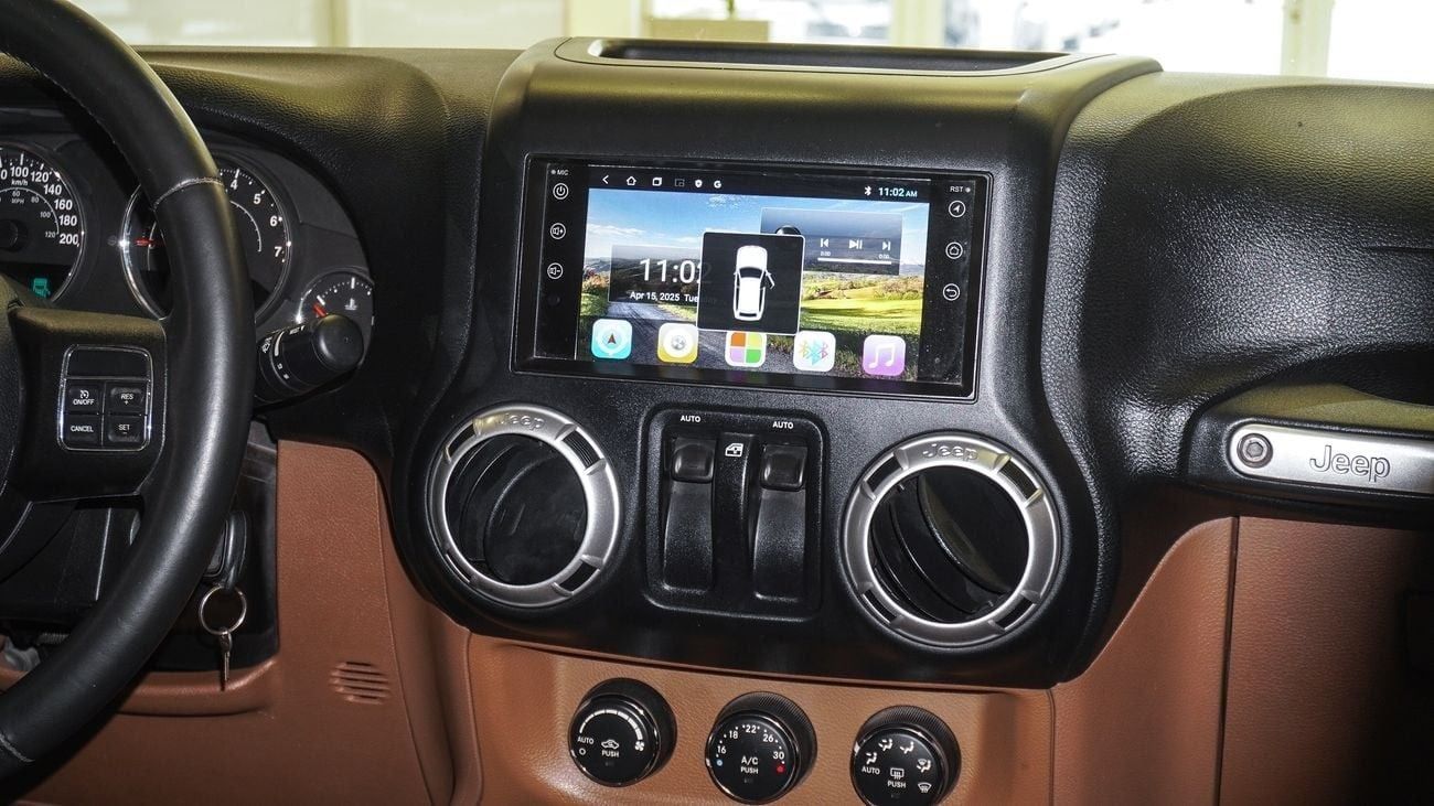 Jeep Wrangler Sahara 3.6L A/T