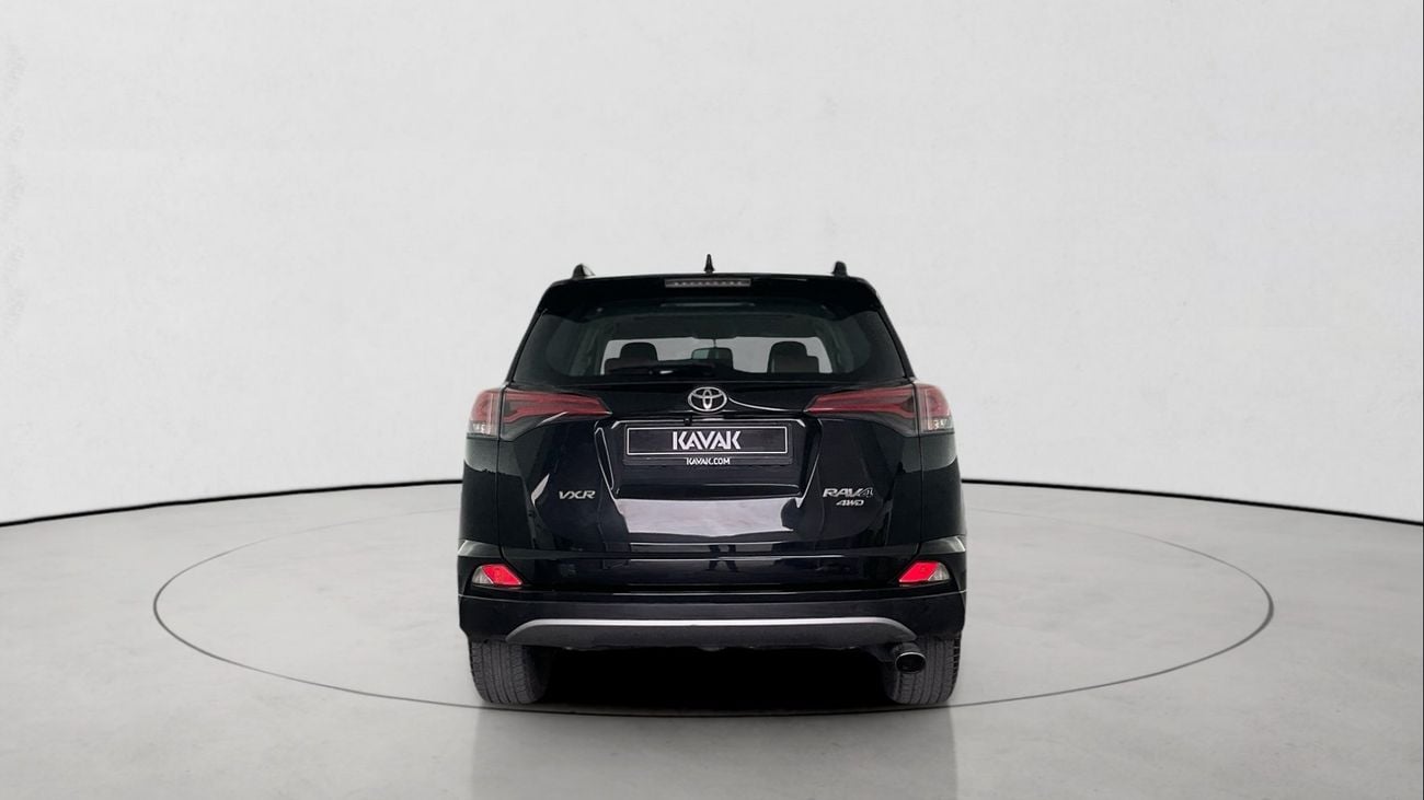 تويوتا راف ٤ 2.5 VXR 4WD NAV LHR AUTO | شامل الضمان | 0 ﺪﻔﻋﺓ ﺃﻮﻟﻯ