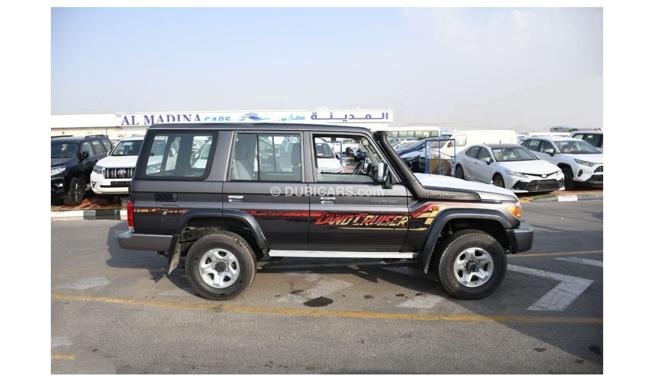 Toyota Land Cruiser 70 76 Series 4.0L V6 Petrol (Only for Export)