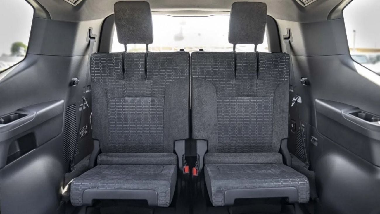 تويوتا لاند كروزر (LHD) TOYOTA LAND CRUISER LC300 GXR 4.0P AT MY2025– GREY