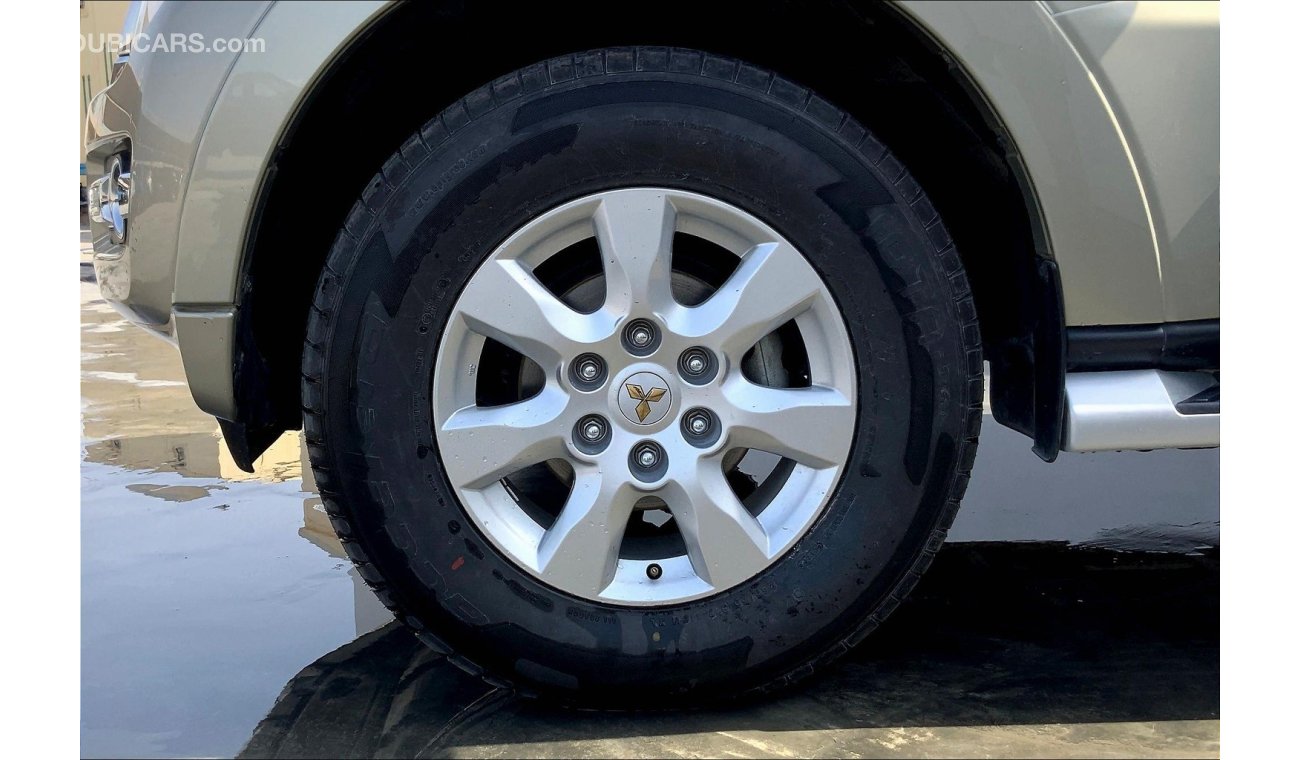 Mitsubishi Pajero GLS Midline w/sunroof