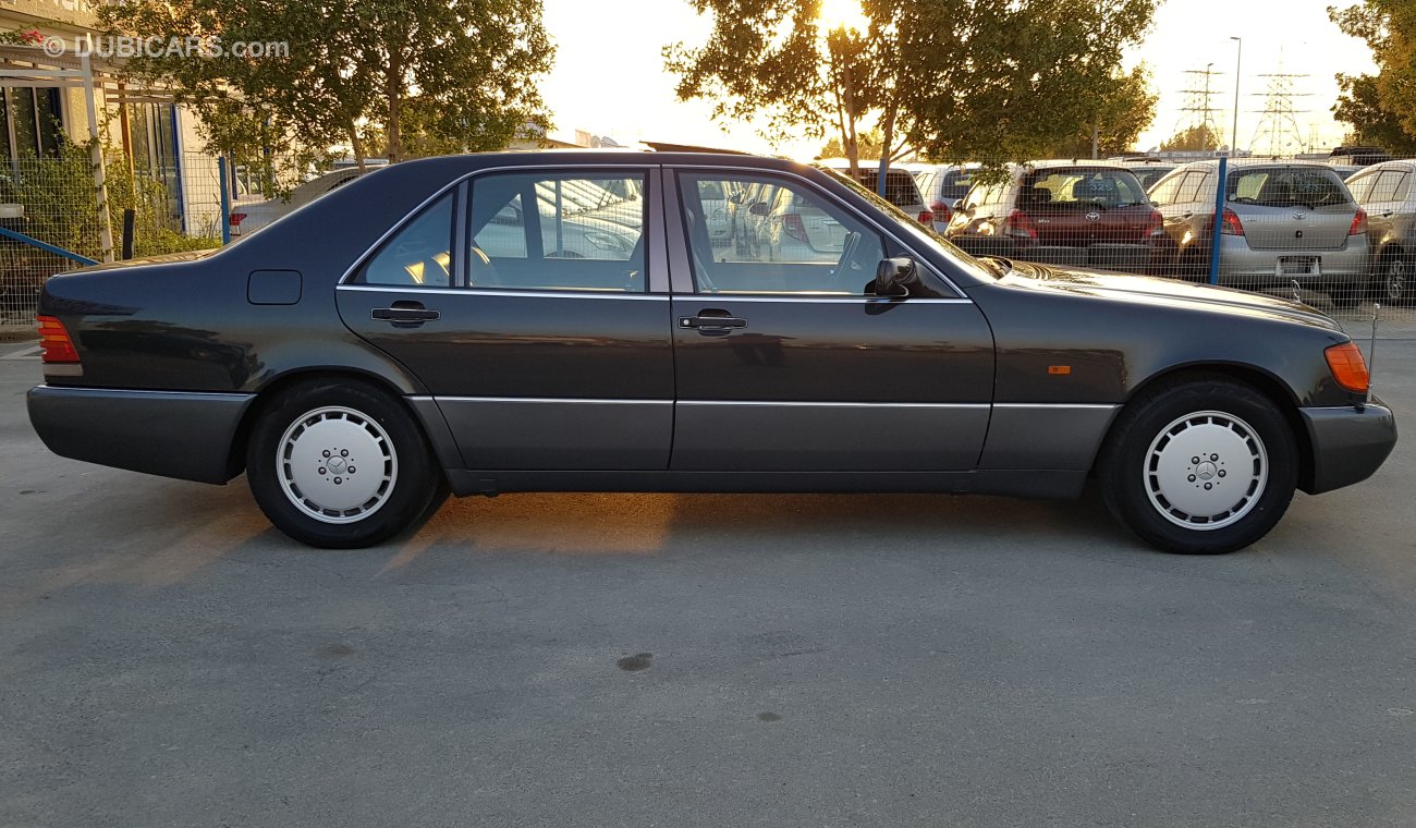 Mercedes-Benz 500 SEL 1992 Fresh imported from Japan high level of cleanliness free accented