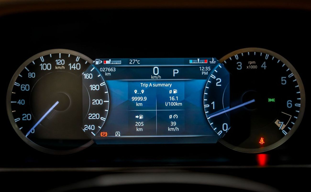 لاند روفر ديفندر 110 HSE P400 3.0L 2023 Urban Defender HSE P400, 2028 Land Rover Warranty + Service, Low KMs, GCC1