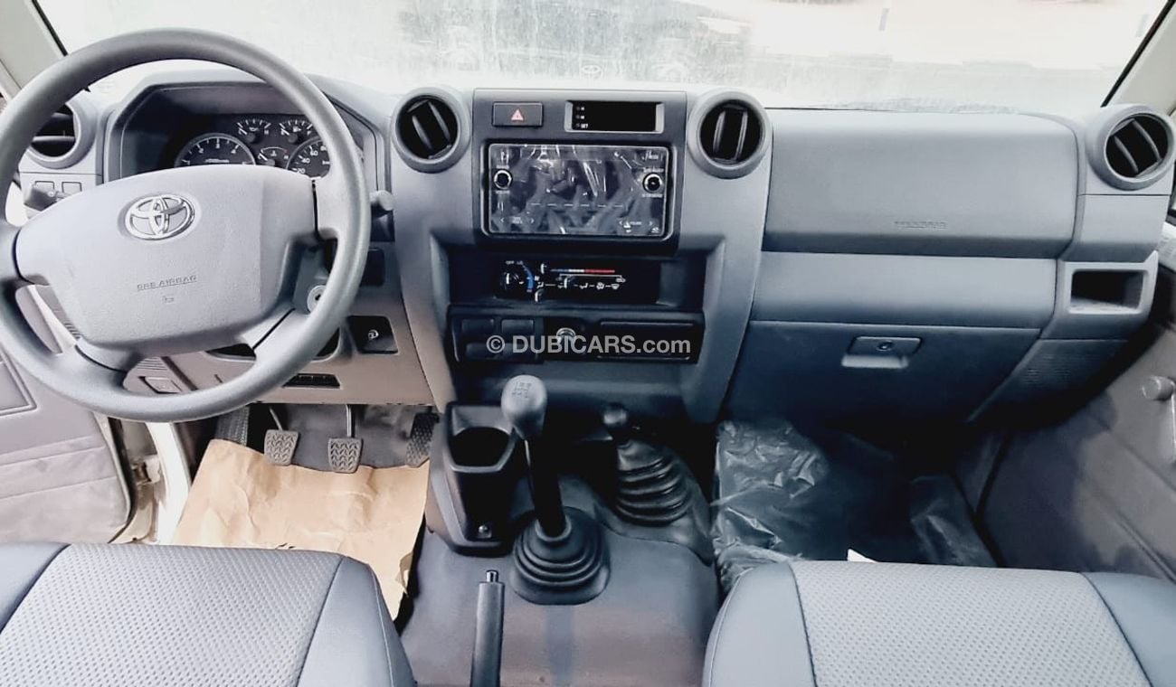 تويوتا لاند كروزر بيك آب DC TOYOTA LAND CRUISER PICK UP DOUBLE CABIN 4.2L DIESEL (2023) | HZJ79 |