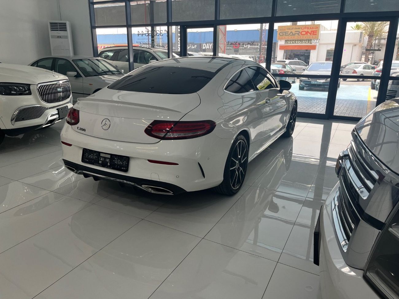 مرسيدس بنز C 200 Premium 2.0L